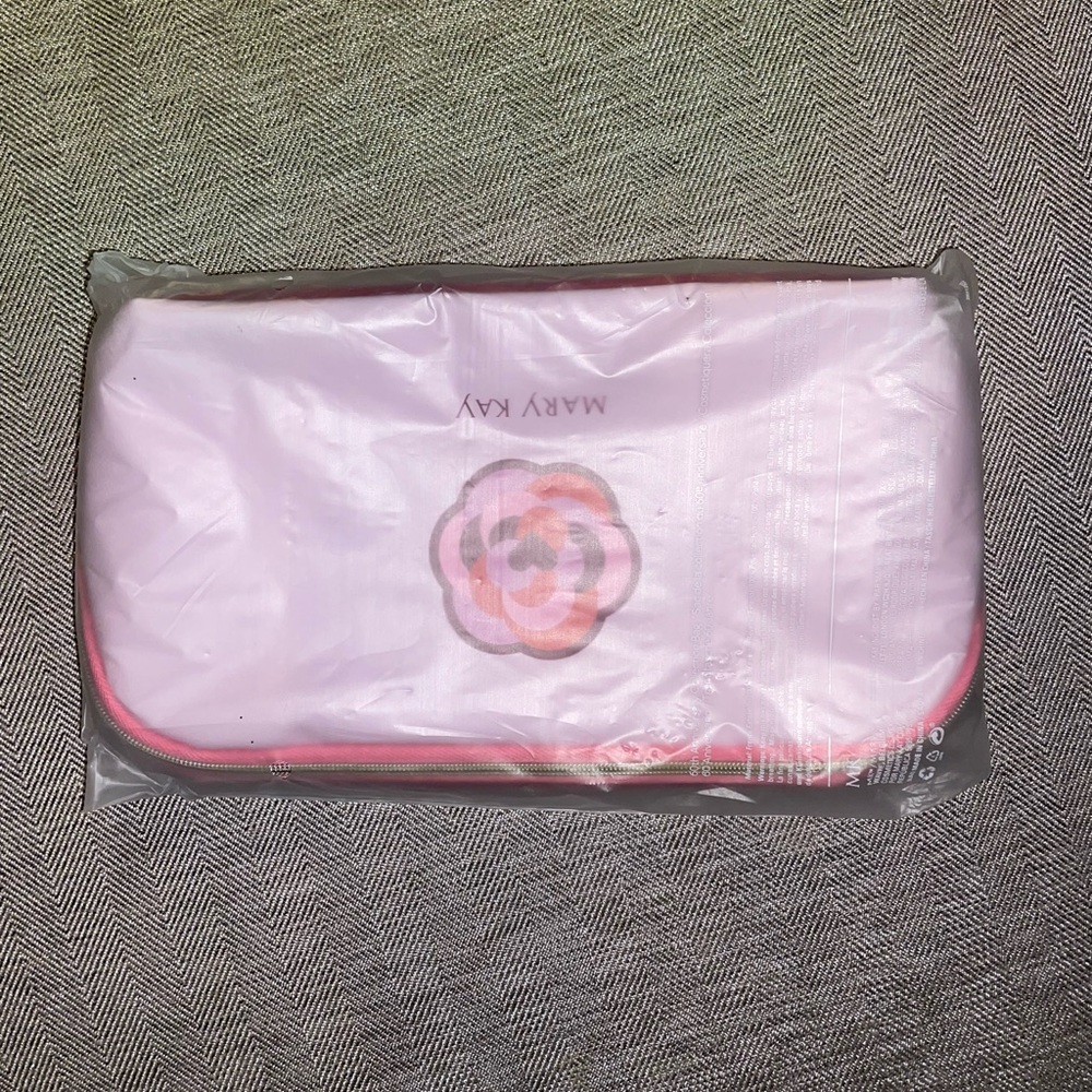 Mary Kay Pink Cosmetic Bag